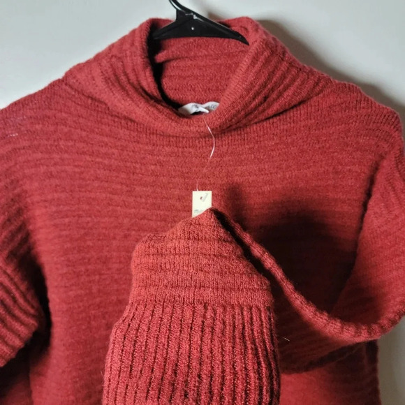 Madewell Bellmont Mockneck Sweater in Rust | Fall Sweater | Size XS - Picture 2 of 7